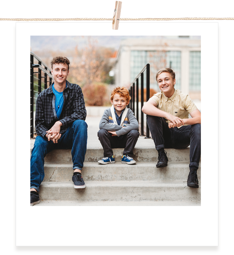 brothers family session.png