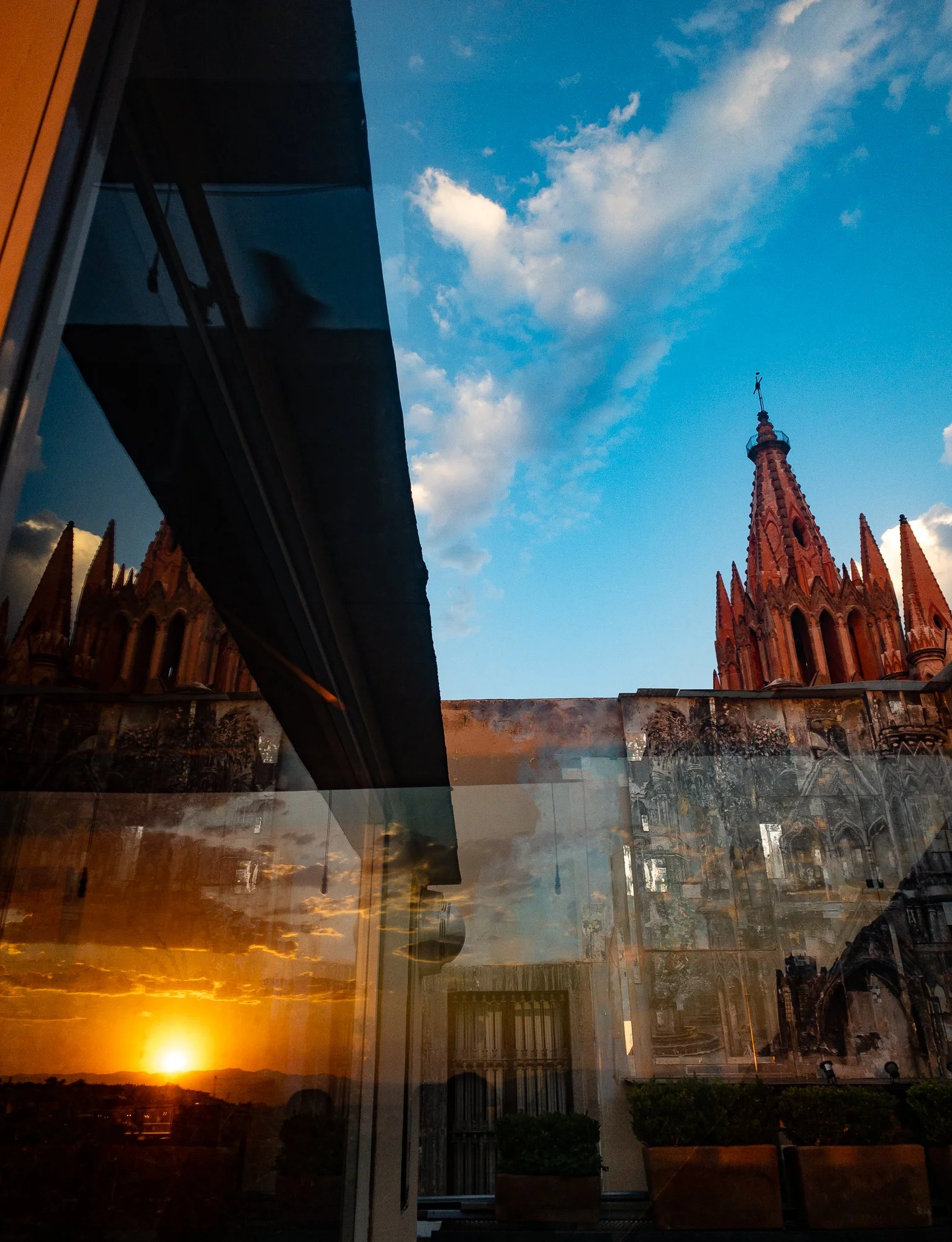 Happy_Hour__San_Miguel.jpg