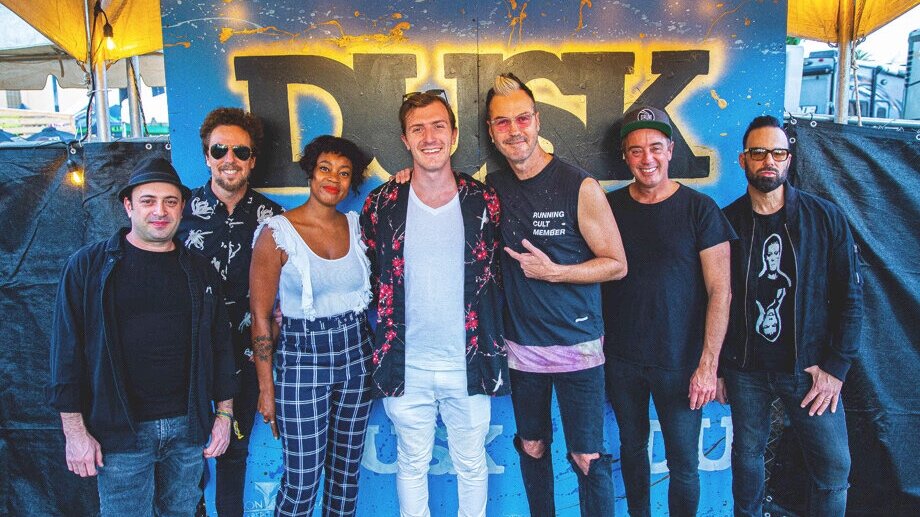 MEET & GREET COORDINATION 