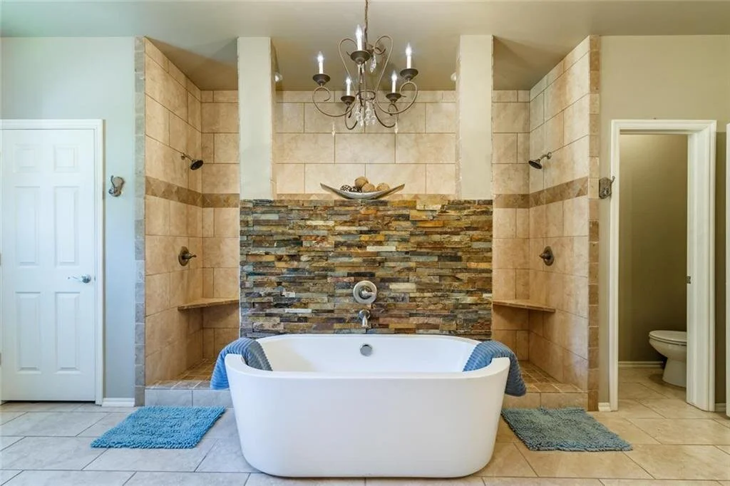 cardinal master bath.jpeg