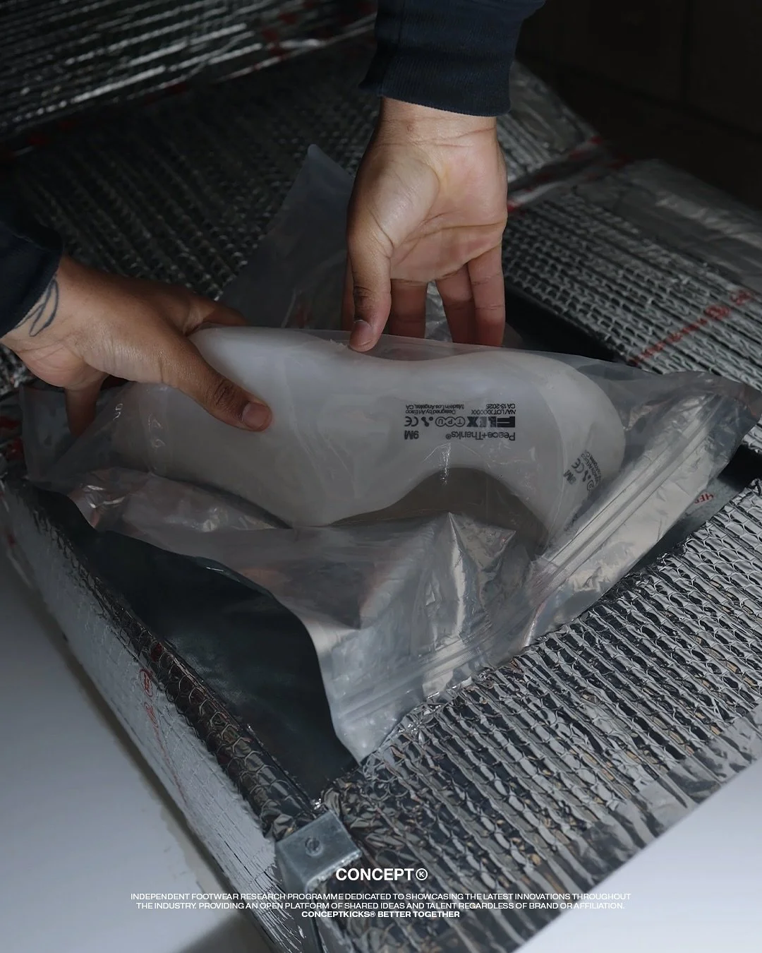 Peace + Thanks&reg; :: additive minimalism

3D-printed prototypes by @ariescomontanez for @peaceandthanksco, examining how additive manufacturing can distill a silhouette down to pure form.

@ariescomontanez 
@peaceandthanksco 
#conceptkicks