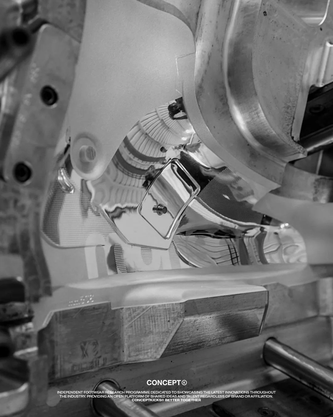 Phaenom rs.01

A Study in Reduction
Via FOARMS

After four years of engineering @phaenom_footwear&rsquo;s freeski boot range - an effort involving countless molds, hardware components, and iterative tooling - @f_o_a_r_m_s approached the next footwear