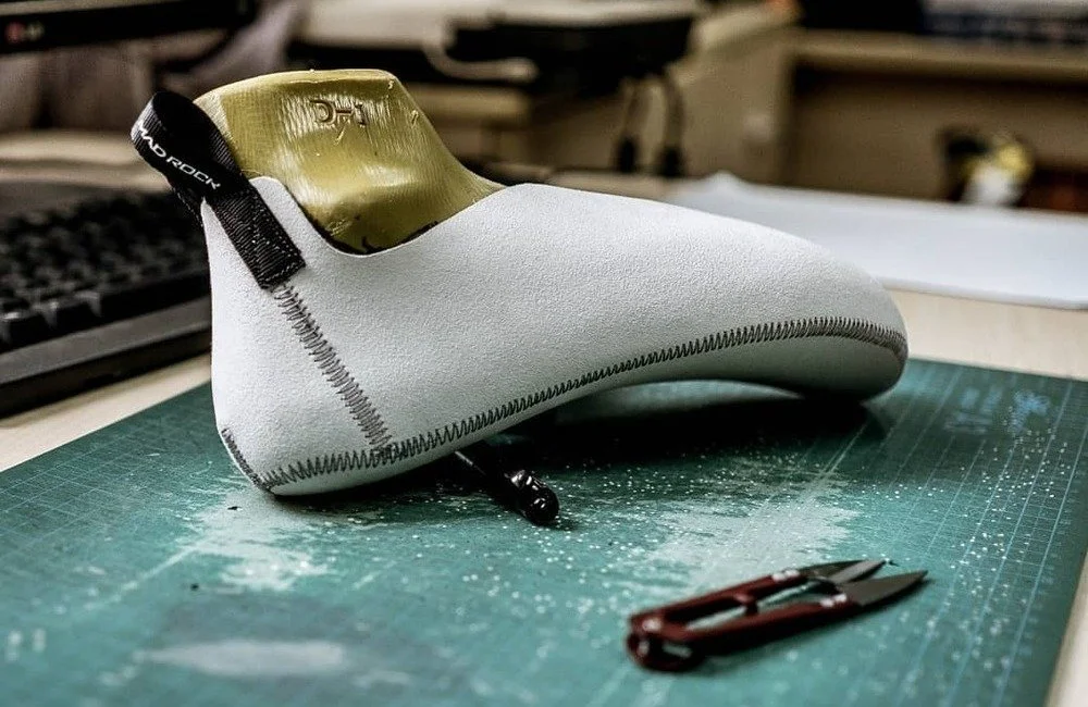 ClimbingShoe_Manufacturing.jpg