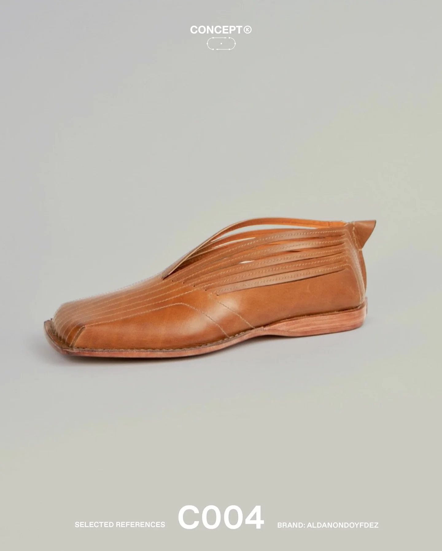 (C)raft &rarr; Aldanondoyfdez Jane Soft Slip On

A soft slip-on built through directional cutting. The upper is segmented into elongated strips, allowing the leather to flex and adapt around the foot while preserving structural integrity.