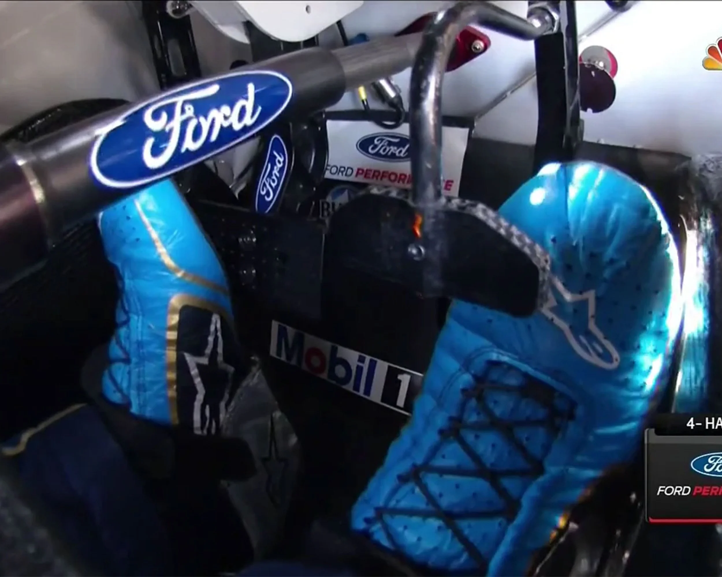 Cockpit_Pedal-2.jpg