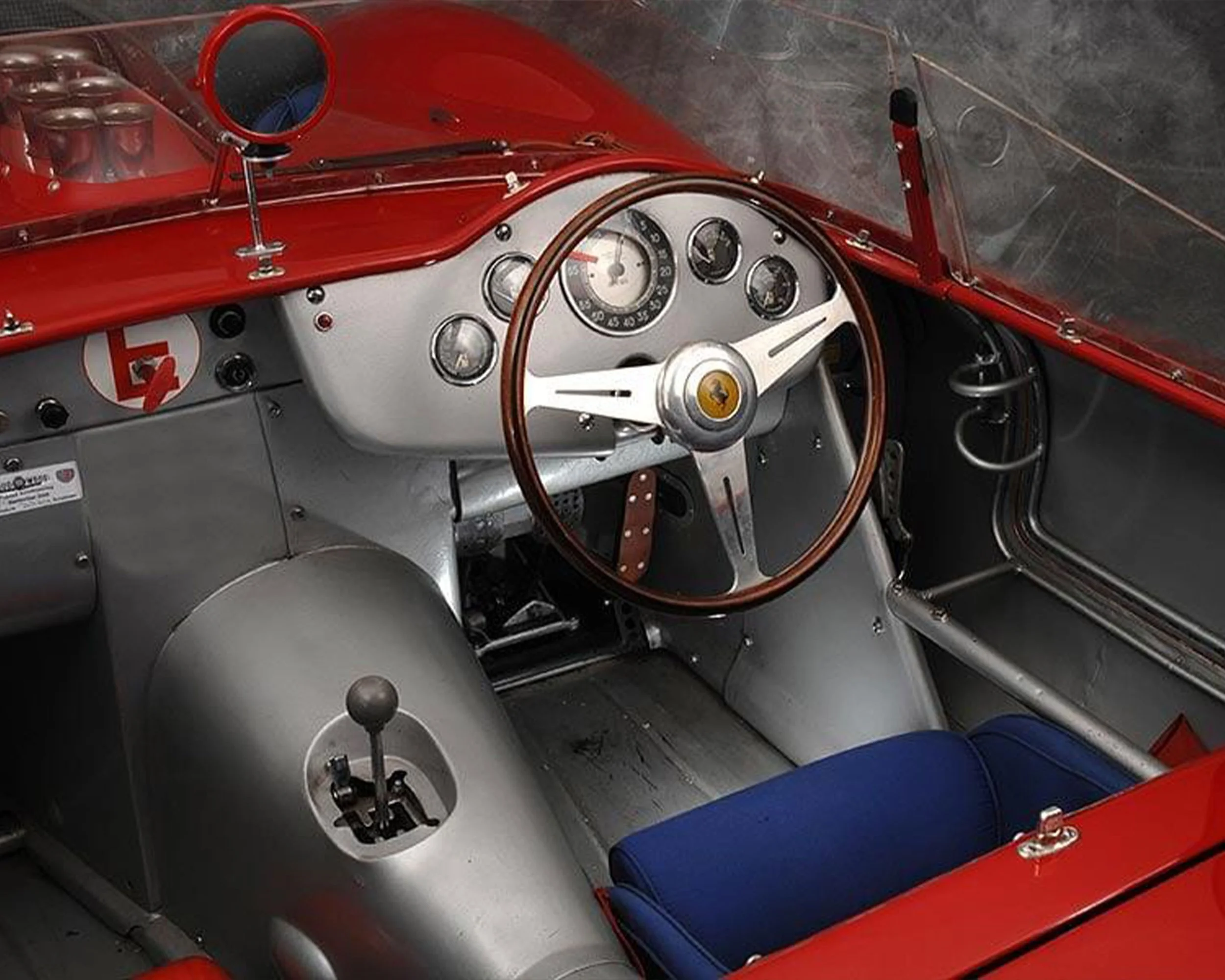 Ferrari_Cockpit_2.jpg