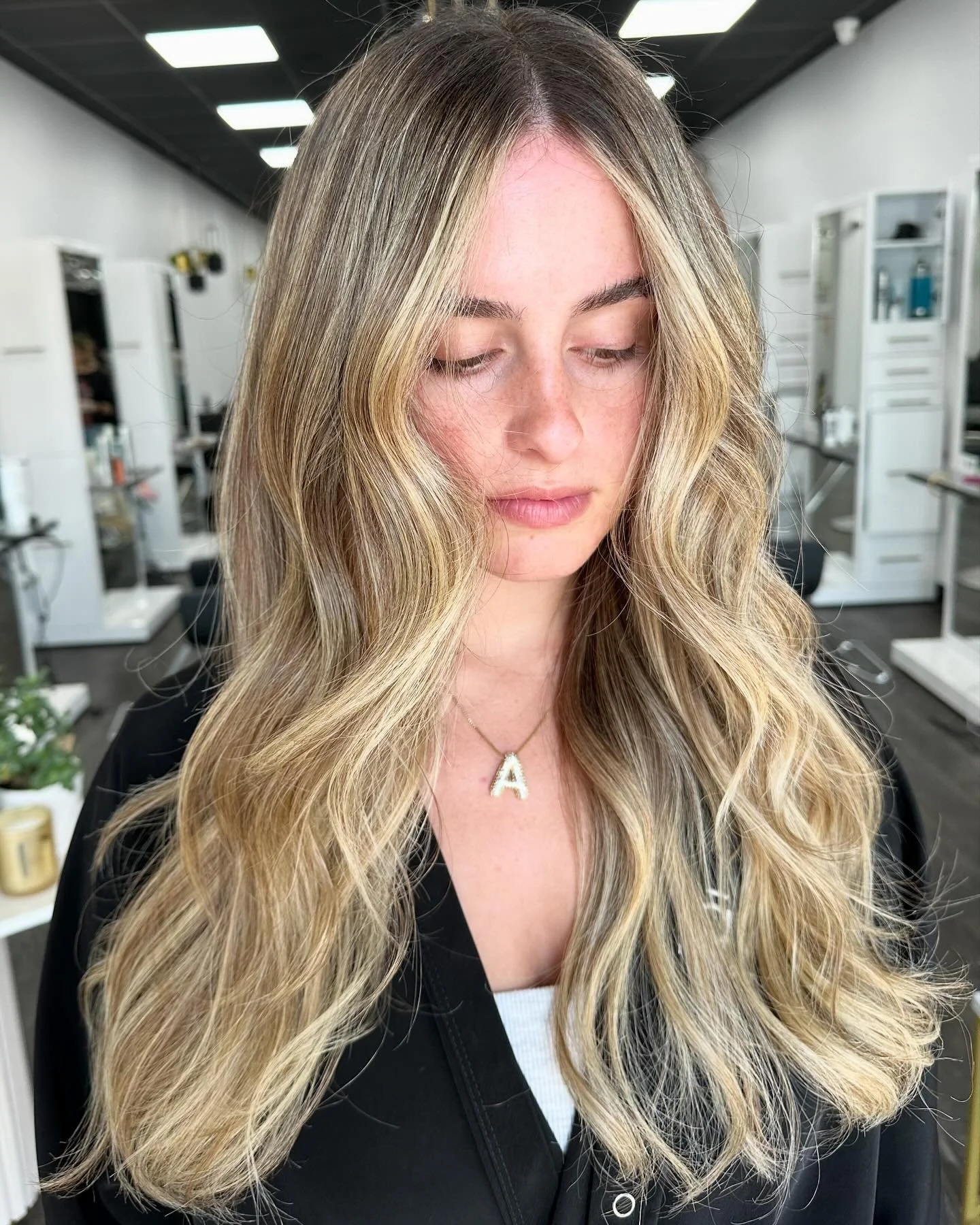 ✨A B I G A I L ✨ full head of teasylights to brighten up this babe just in time for spring🖤 #HairByAmanduhh @havensalonny