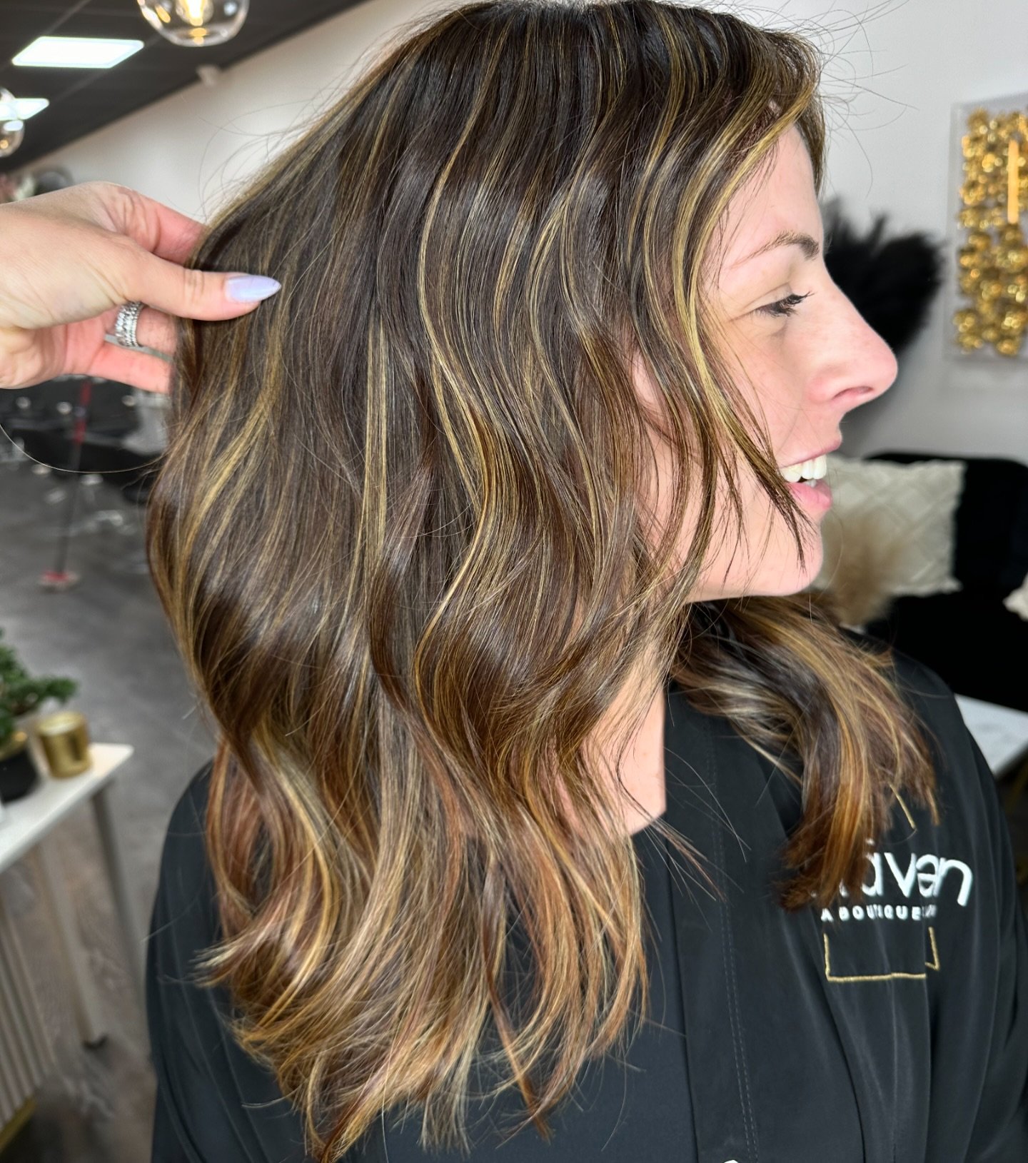 ✨S A R A✨ spring is in the hair for this beauty ❤️ #HairByAmanduhh @havensalonny &bull;⠀
⠀
&bull;⠀
⠀
&bull;⠀
⠀
&bull;⠀
⠀
&bull;
⠀
&bull;⠀
#modernsalon #longislandny #saloneducation #behindthechair #hair #salonlife #beauty #hairstyle #haircolorists #h