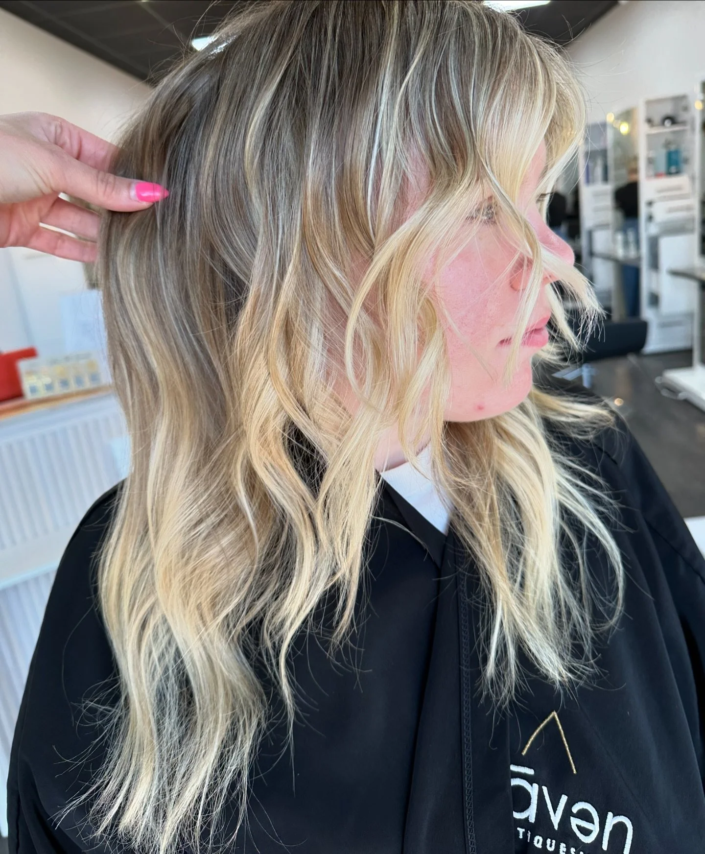 ✨K A Y L A ✨ a blonde beauty #HairByAmanduhh @havensalonny &bull;⠀
⠀
&bull;⠀
⠀
&bull;⠀
⠀
&bull;⠀
⠀
&bull;
⠀
&bull;⠀
#modernsalon #longislandny #saloneducation #behindthechair #hair #salonlife #beauty #hairstyle #haircolorists #haircolor #havensalonNY