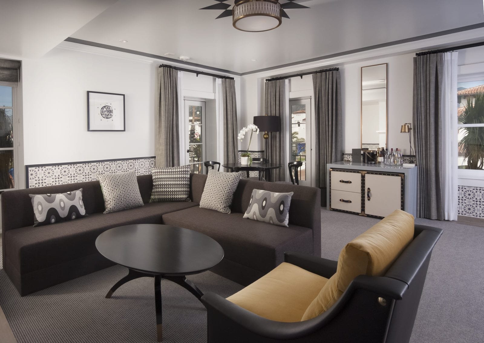 Californian-Loft-Guestroom-Living-Area-1600x1136.jpg
