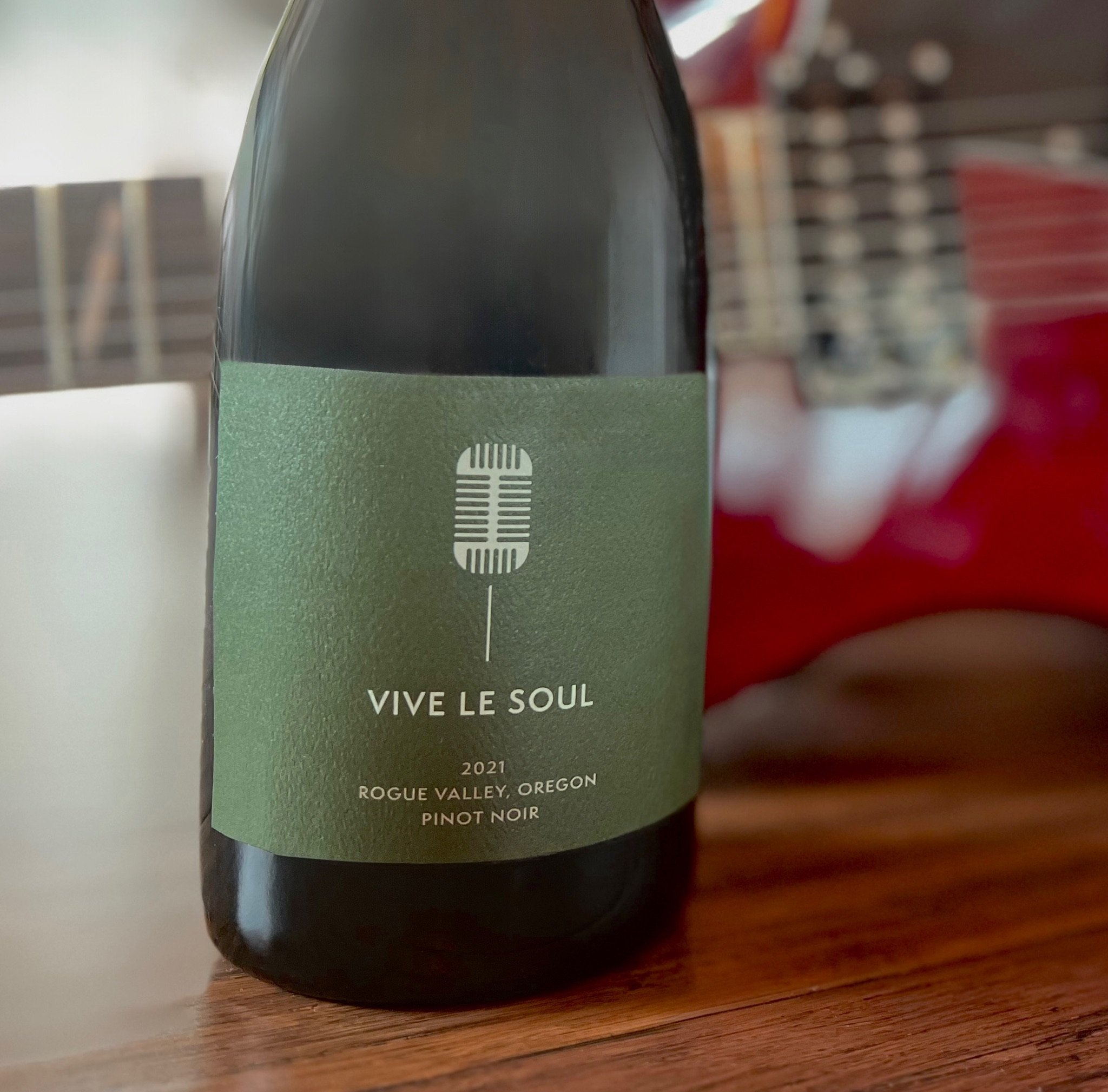 2021 Vive Le Soul Oregon, Rogue Valley Pinot Noir