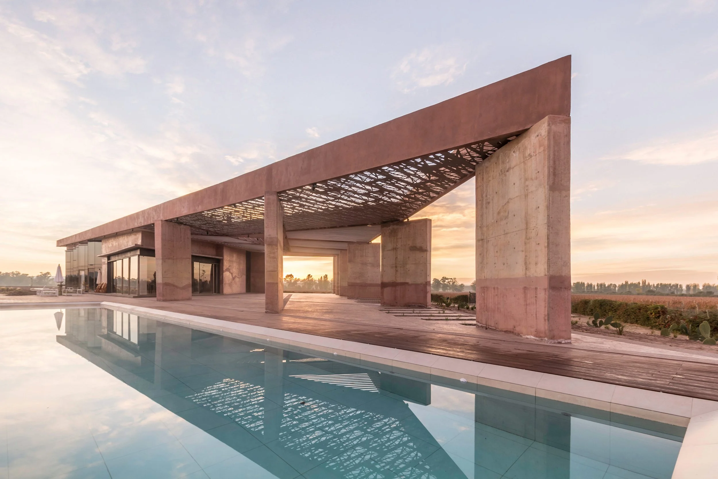 Scenes From Our Recon Visit6.jpg