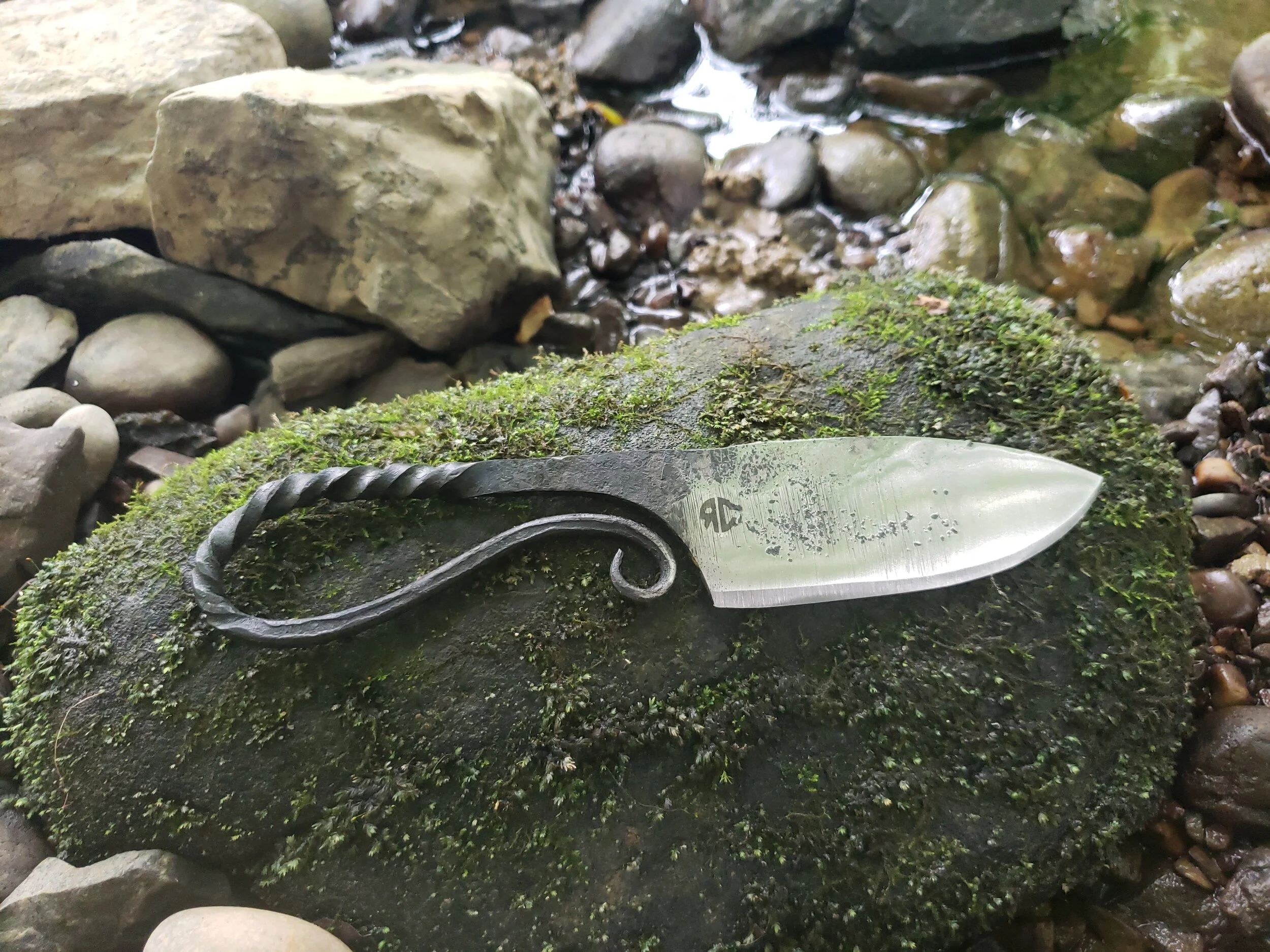 TPKnife-02a.jpg