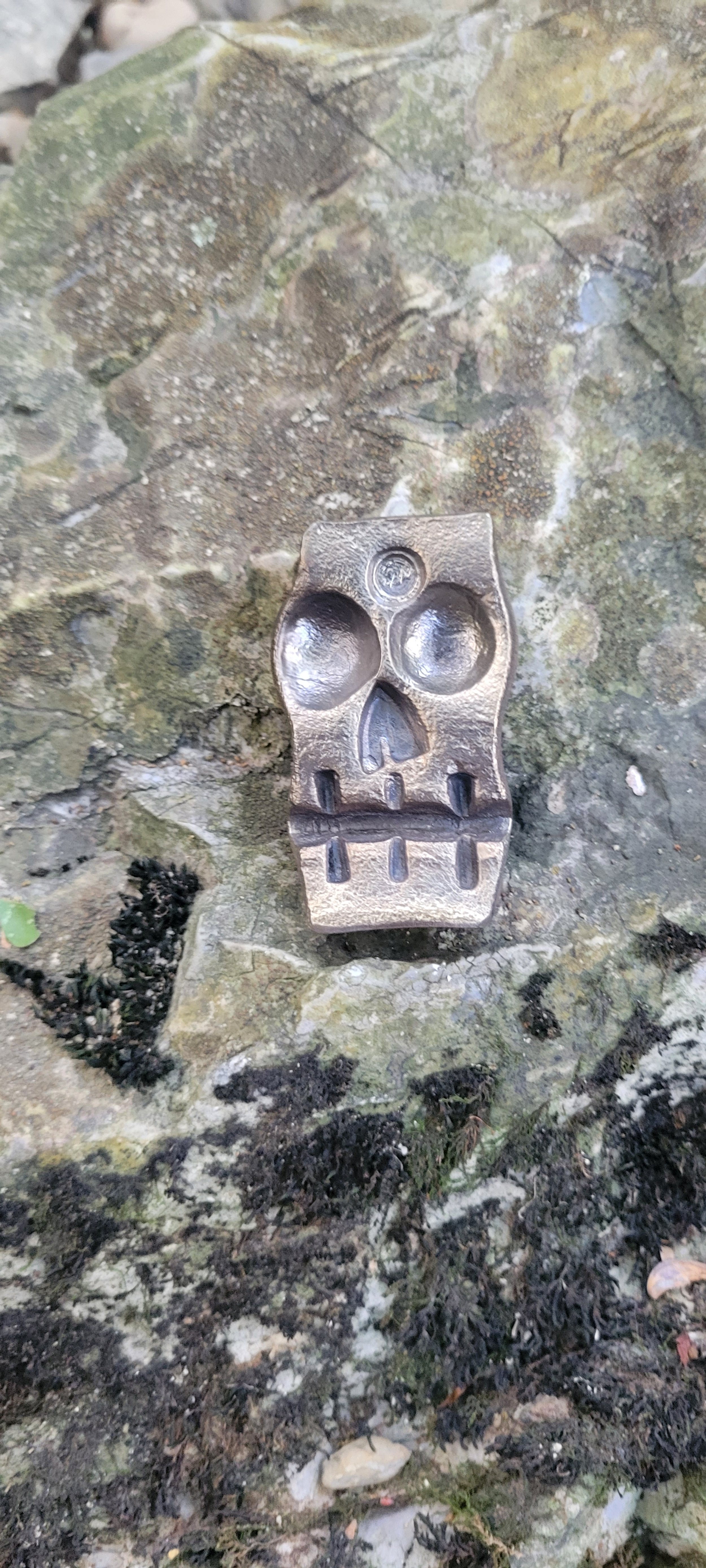 Skull Buddy 007