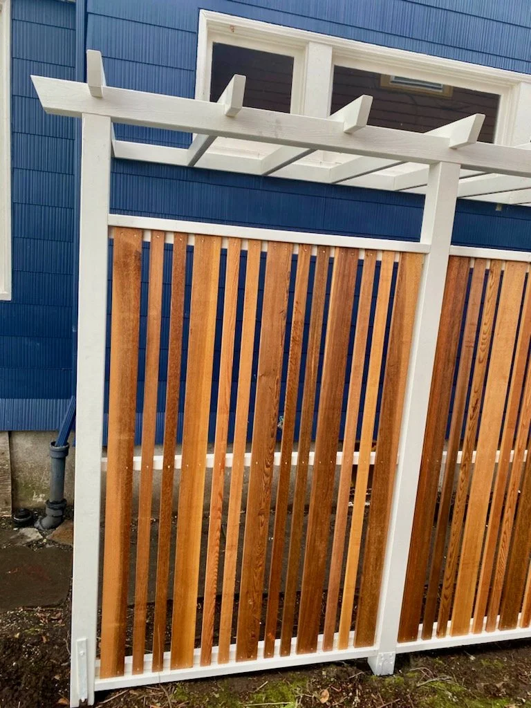 Screen Pergola