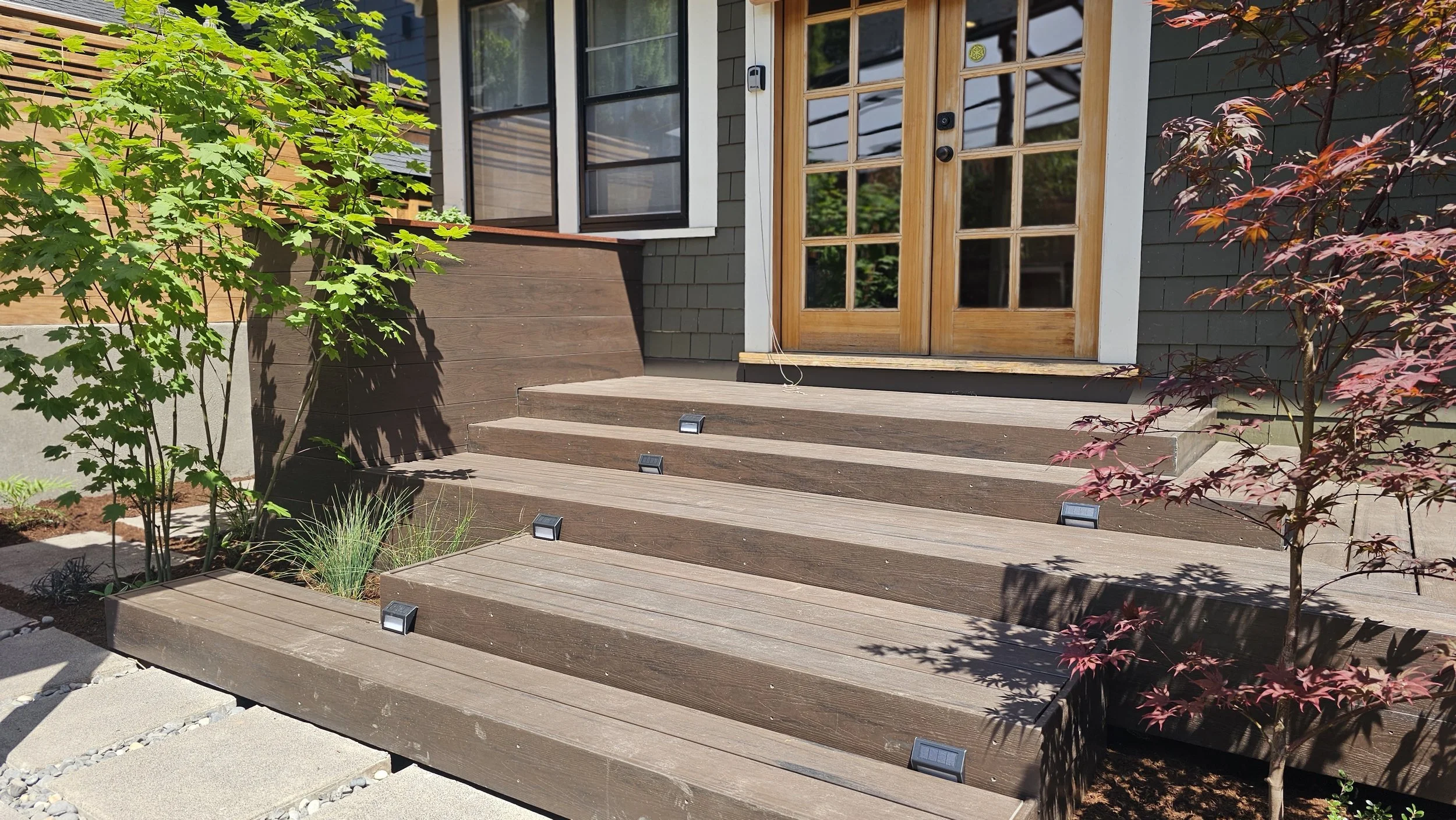 Floating_deck_compostie_steps copy.jpg