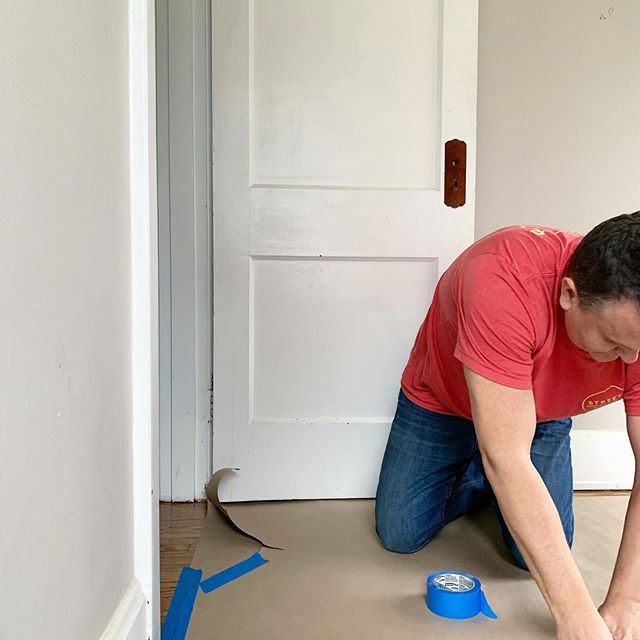 ⚠️WE&rsquo;VE GOT FLOORS⚠️Well, I guess we&rsquo;ve *technically* always had floors in the Coney Island Cottage, but now they are sanded and stained, and you guys...we&rsquo;re thrilled with how they turned out🥳
.
We wanted to go slightly darker tha