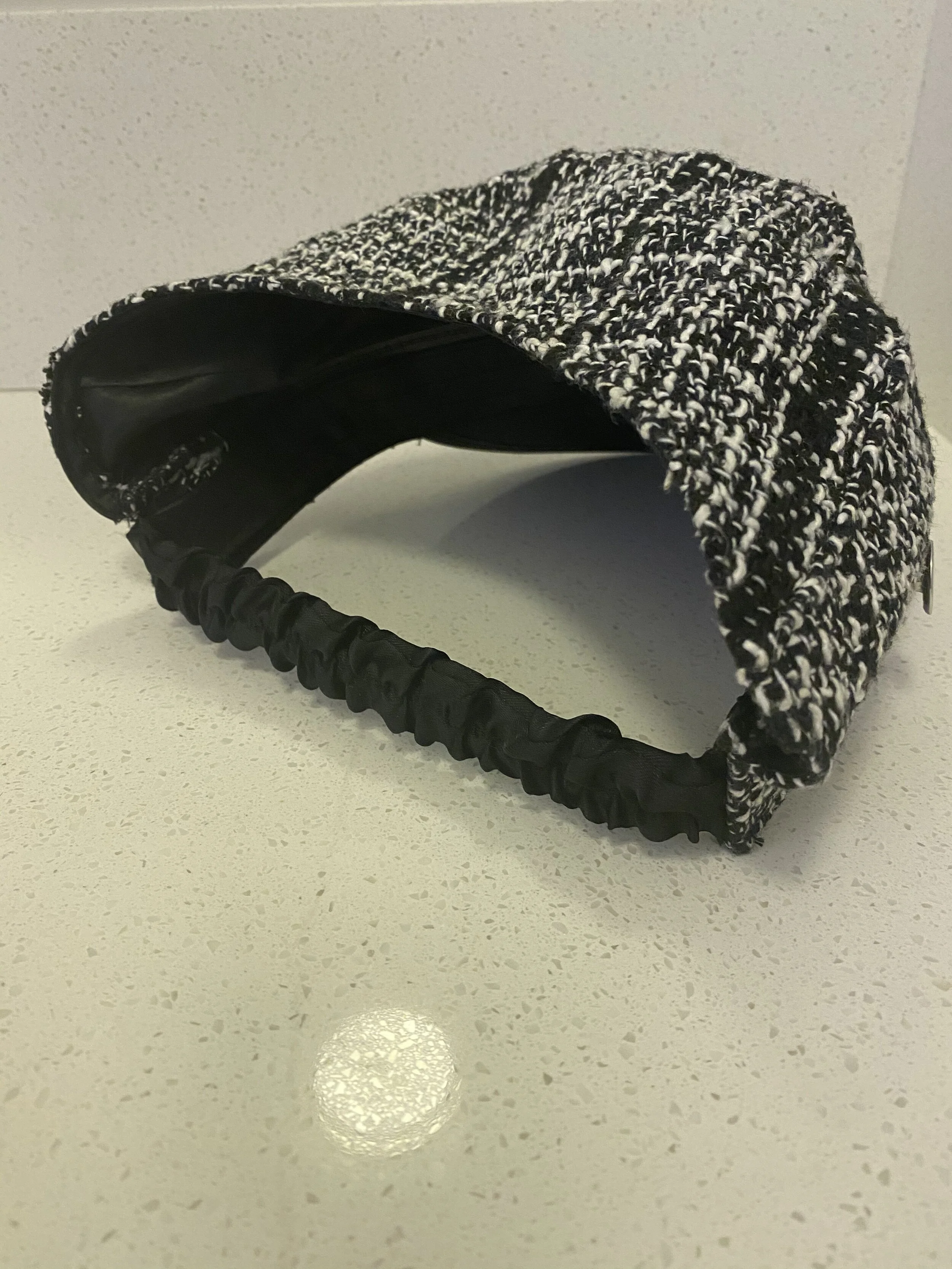 832B0E5B-6A50-4B0C-B94D-9D7D9DC5209F