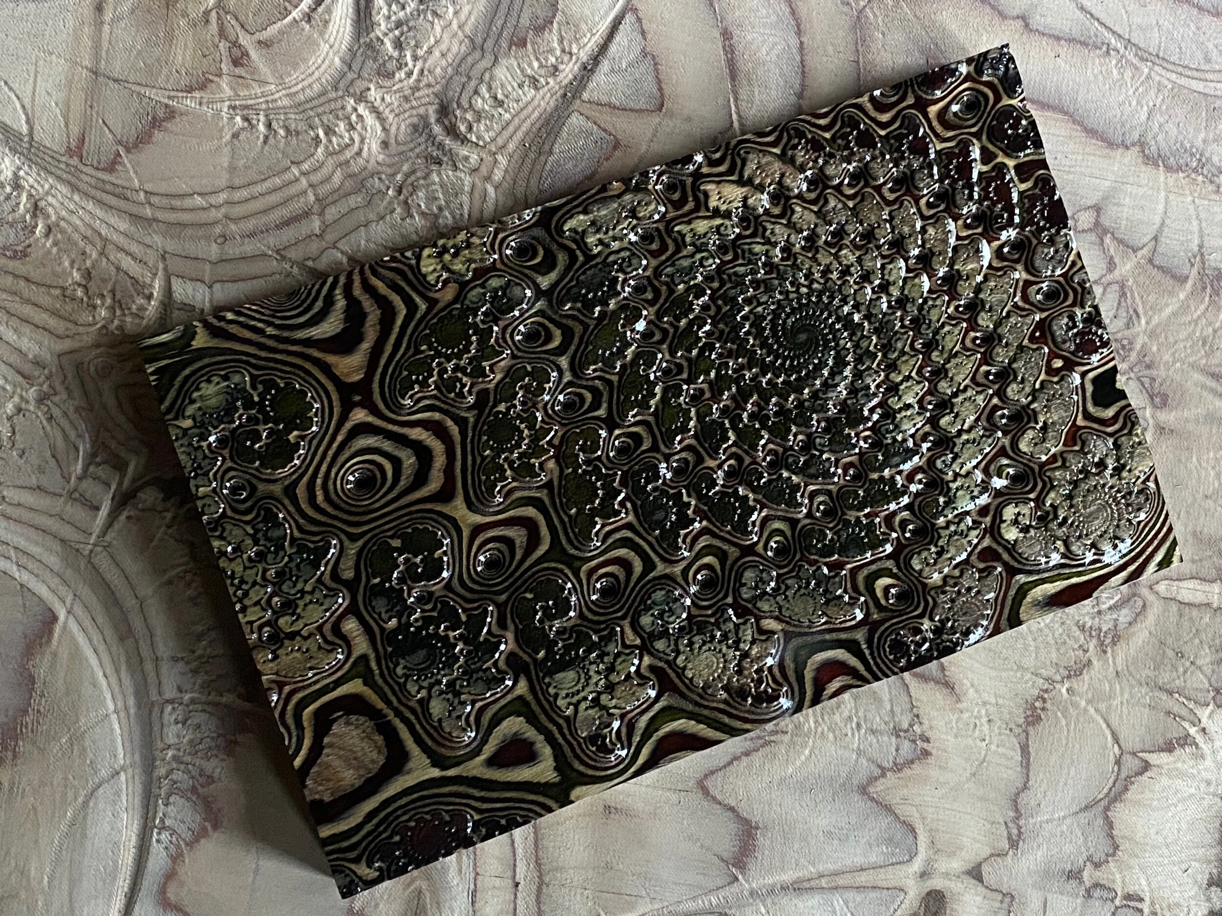 BE360C27-FF4C-441F-9002-DDD3D154F6F4