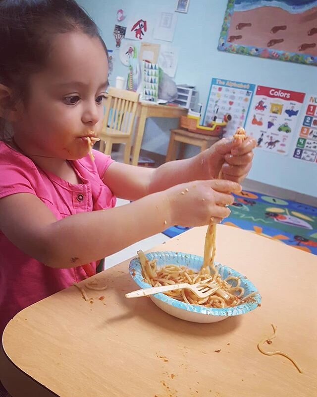 Spaghetti Lunch is always a favorite in the Two's Class. 
#spaghettiisourfavorite #whoneedsutensilswhenyouhavehands #lunchtimespecial #preschoollife #getinmybelly #cutiekids #morningsidechildrenscenter #happykids