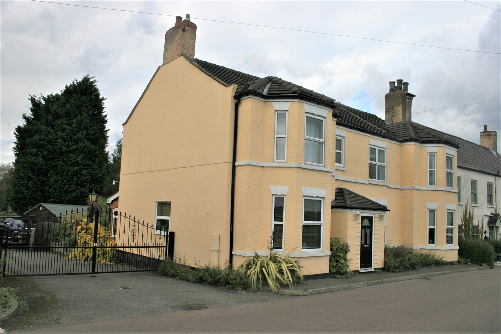 Silcock and Partners 9_North_St_Owston_ferry Front Elevation.jpg