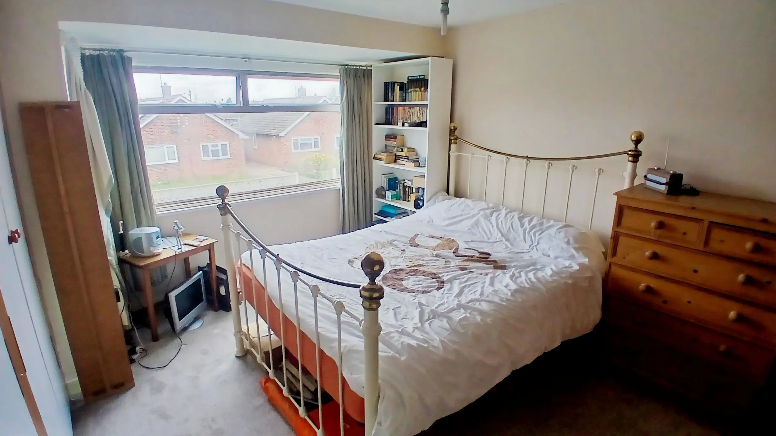 Bed 1.JPG