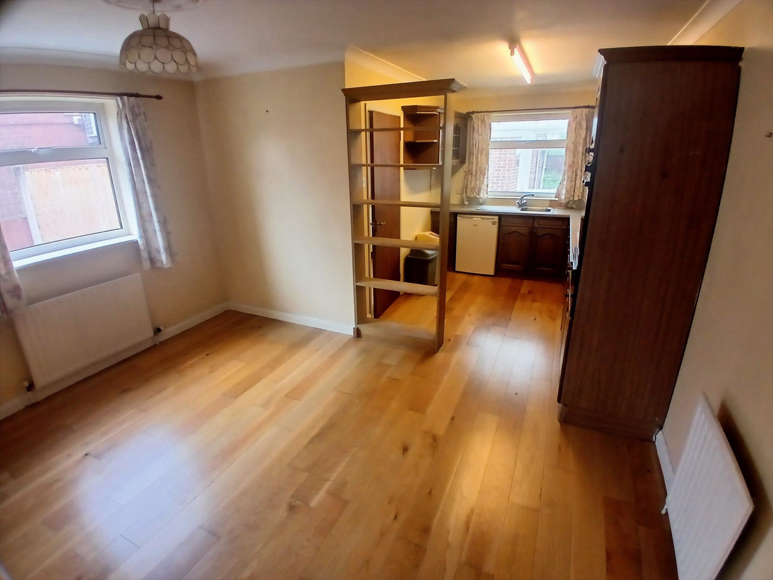 Dining kitchen.JPG