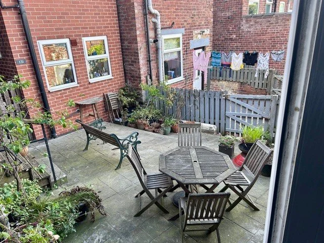 Rear courtyard 2.jpg