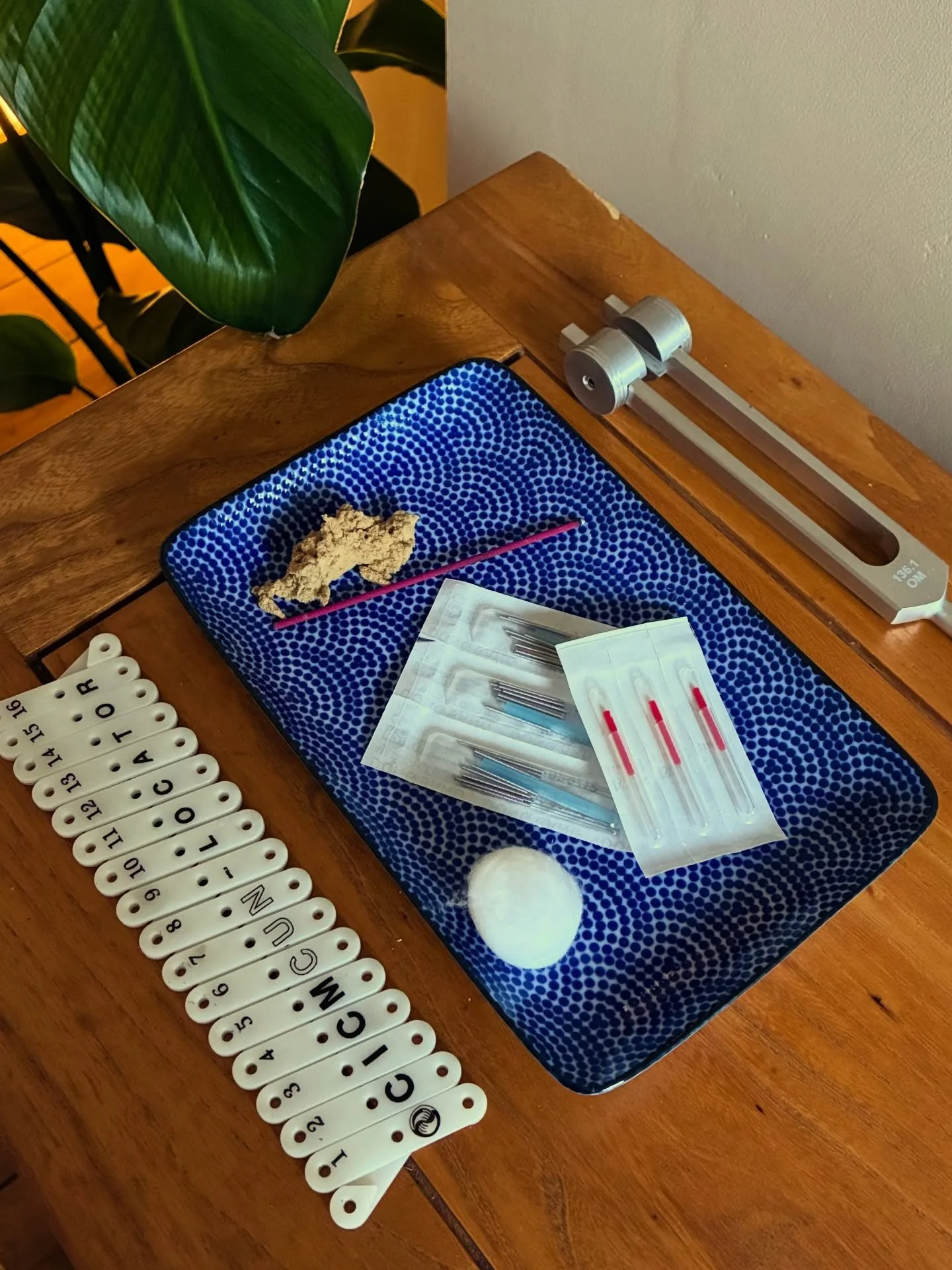 Easing Menopause Symptoms With Acupuncture. My last client had her night sweats and flushes reduce after one treatment. Another felt less rage and long term back pain disappear after one session. Chronic migraines for another are no longer a problem 