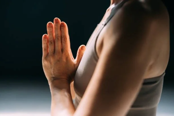 Yin Yoga - Heart Receiving