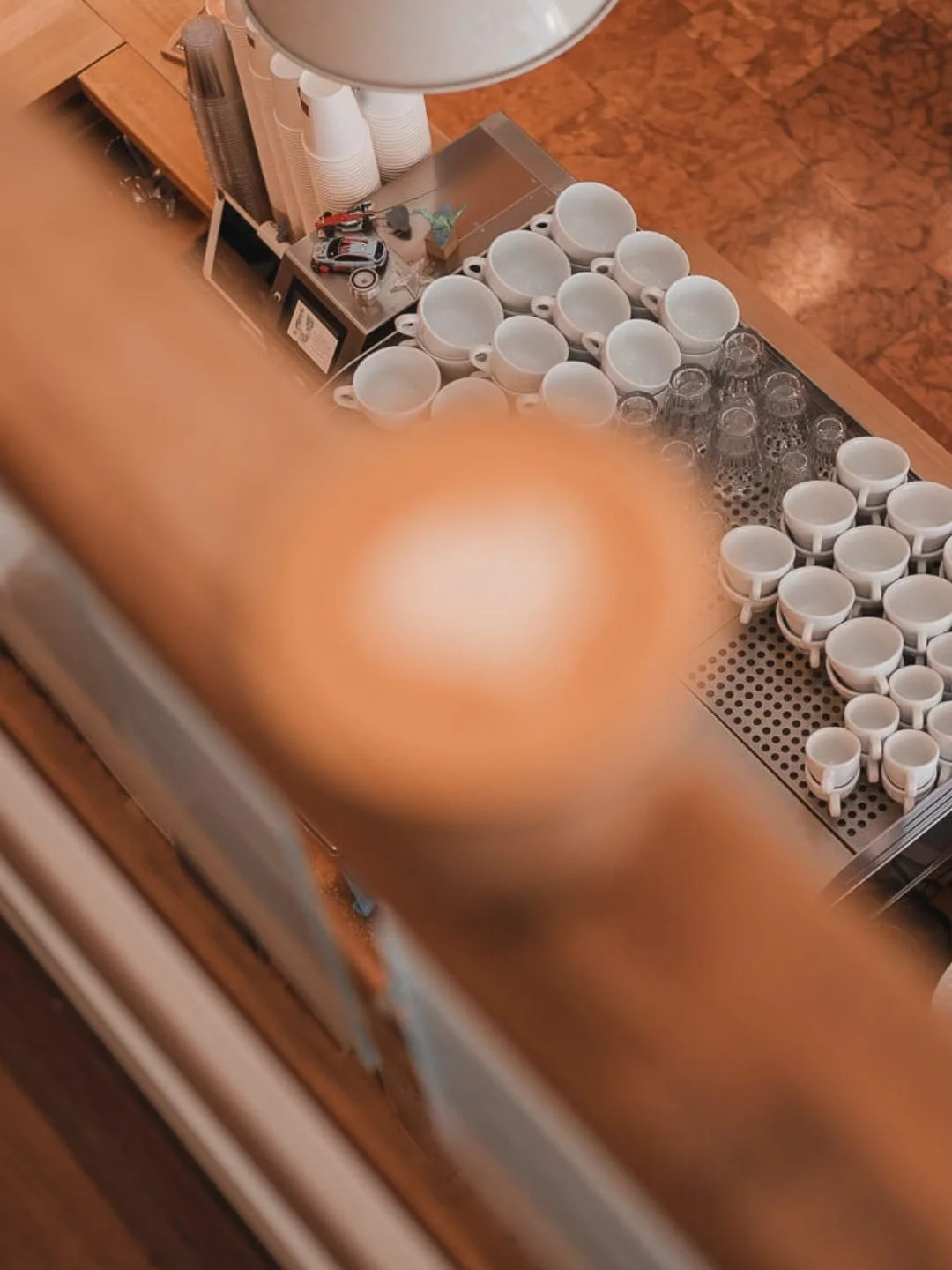 Cortado @madalcafe 🔗 Link in bio for the full guide! ✨

📍Ferenciek tere 3

___

#budapestcoffee #budapestcafe #budapestguide  #coffeeaddict #coffeeculture #cafehopping #coffeegram #coffeephotography #coffeeguide #coffeeshopvibes #bestcoffeephotos #