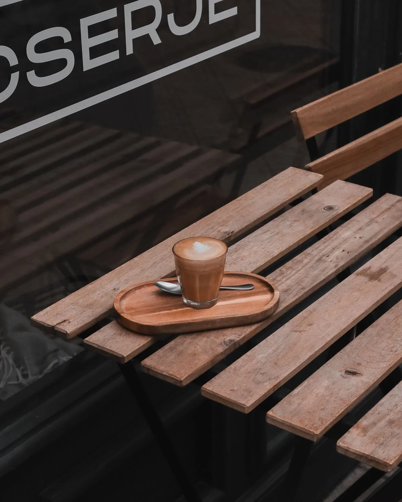 Cortado @cserje_coffee 

📍 R&aacute;day utca 15

___

#budapestcoffee #budapestcafe #budapestguide  #coffeeaddict #coffeeculture #cafehopping #coffeegram #coffeephotography #coffeeguide #coffeeshopvibes #bestcoffeephotos #specialtycoffee