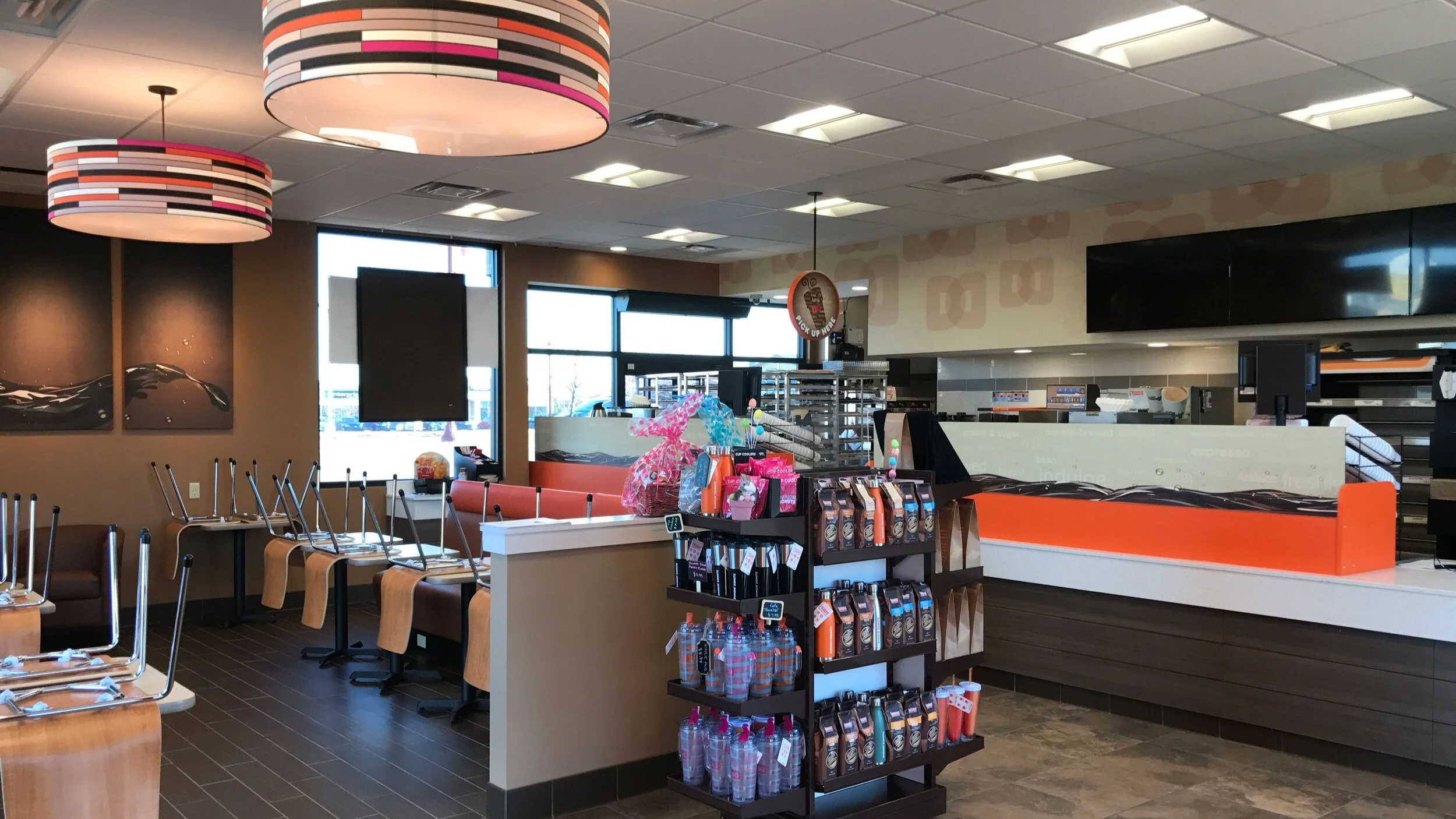 Dunkin' Donuts Riverfront Interior