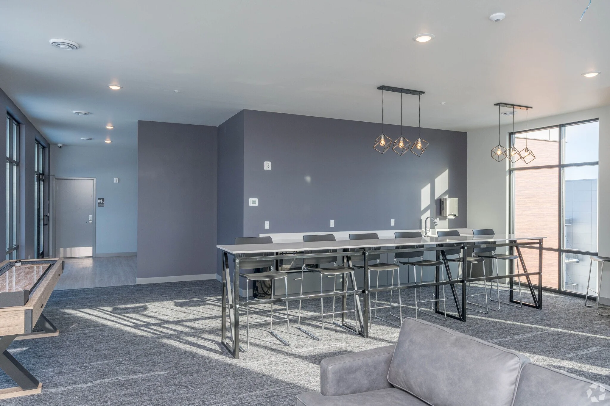 axis-lofts-mankato-mn-community-room (1).jpg