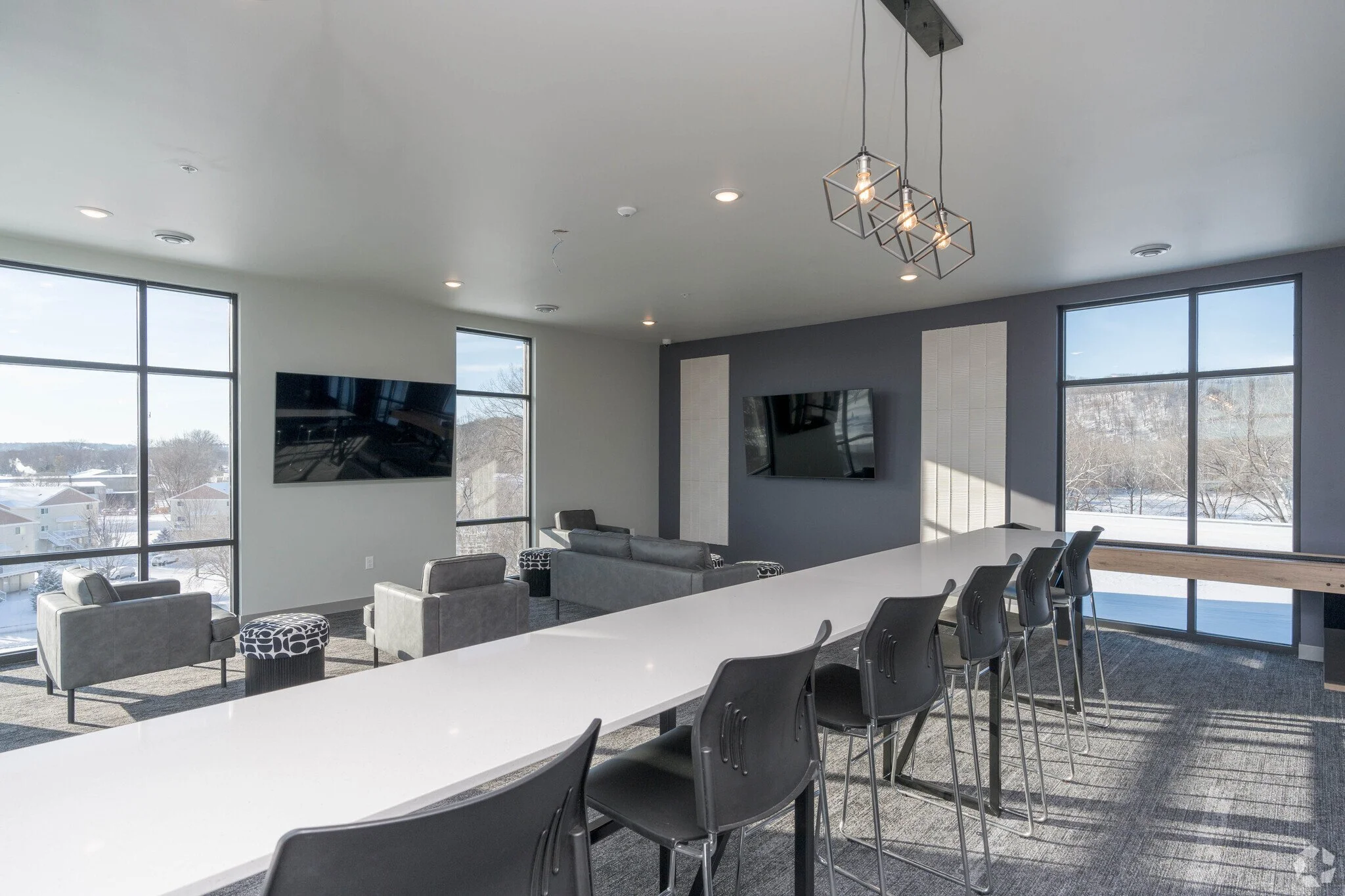 axis-lofts-mankato-mn-community-room (2).jpg