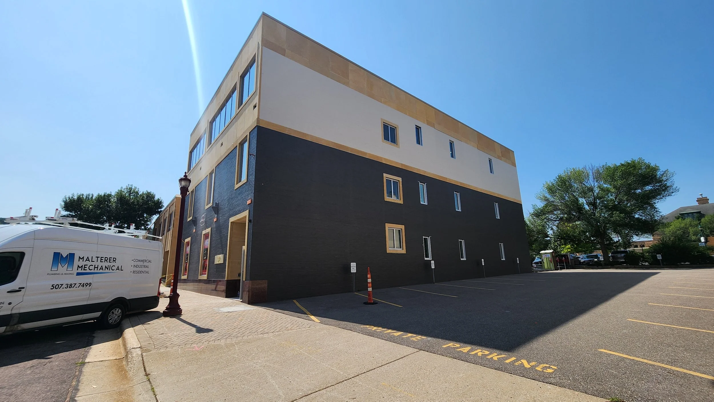 Hotel Alexander before.jpg