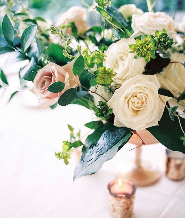 Details...
.
.

@fringe.hair.boutique @jamesandersonwedding @tpcjasnapolanaweddings 
ivyonmain #angelanicoledesign #love #weddings #weddingdesign #weddingday #eventdesign #weddingplanning #wedding #design #flowers #floraldesign #bride #groom #bouquet