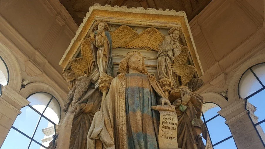 De grote onbekende: Claus Sluter (1340-1405): een grootse maar bijna vergeten Hollandse beeldhouwer aan het Bourgondische hof