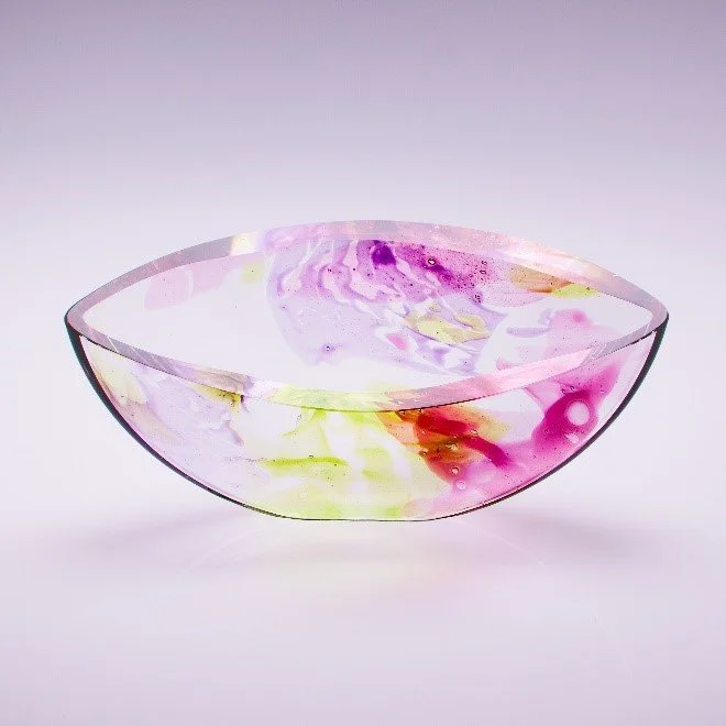 Industrieel ontwerpster Carina Riezebos:  “Het ontwerp ontstaat altijd vanuit verwondering. Dat is de basis van het kunstenaarschap en de ontvanger verstaat dat”