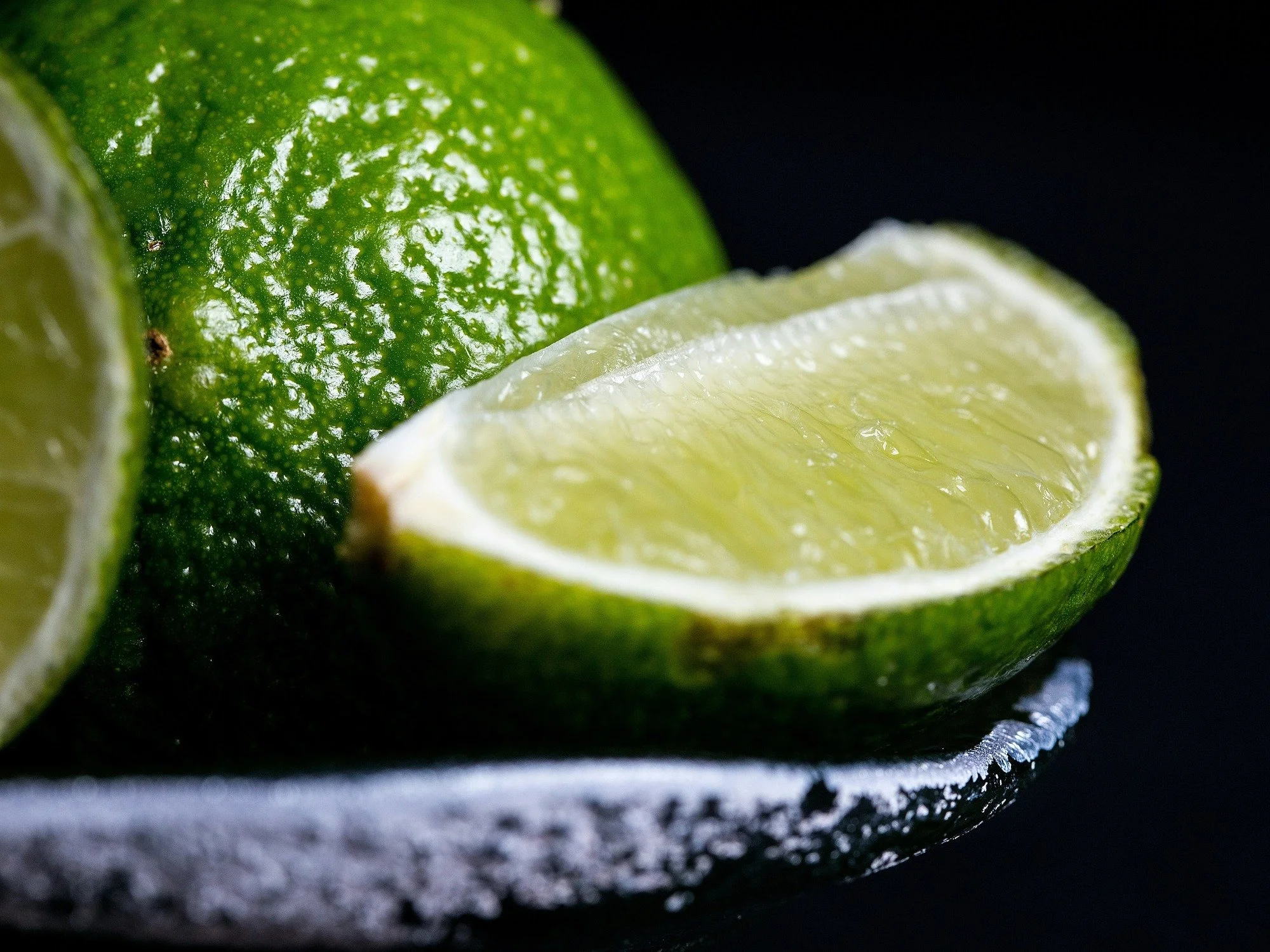 A Taste of Lime: Warum die Limette der perfekte Sidekick für Moonshine ist