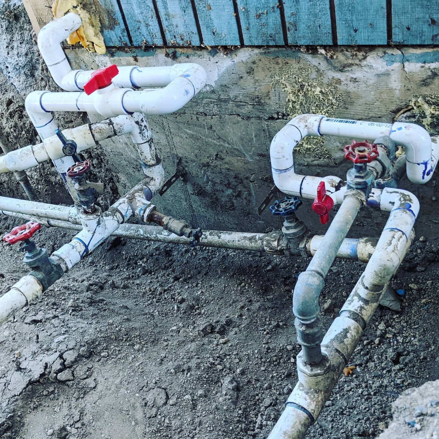 You never know what you're gonna find underground! Another irrigation system that makes me say, Why?! #waterwhysirrigation #waterwhys #howmanyvalvescanyoucount