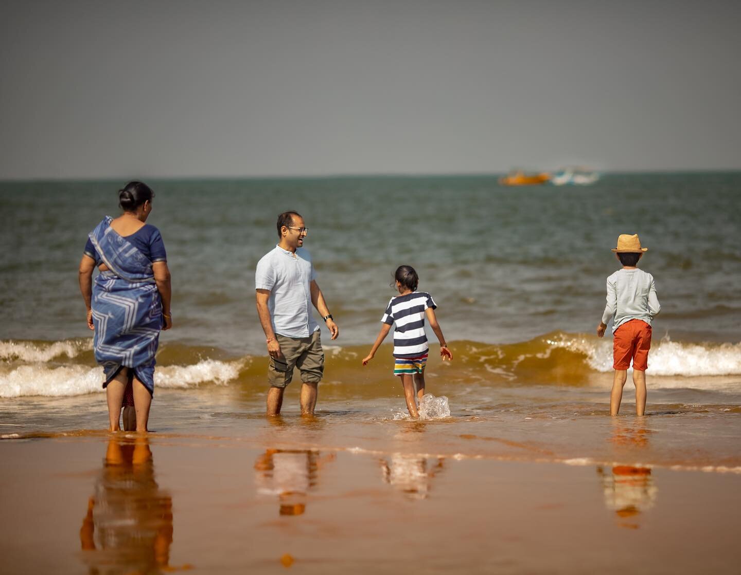 This week has been all about sun, beach, family, laughter, dining table conversations, Konkan delicacies and loads of wild fruits and berries&hellip; 

Mind is content and I am ready to be back to work and school and stuff we gotta do for living 😊 
