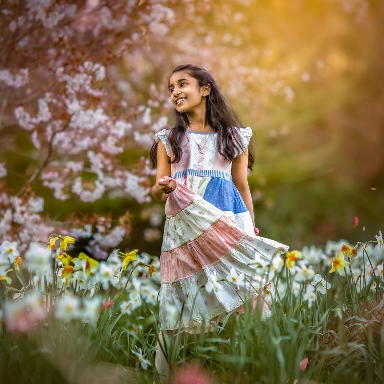&ldquo;Like star dust glistering on fairies wings, little girls dreams are of magical things&rdquo; - Sherry Larson
.
.
.
#springphotoshoot, #followthelight #letthemexplore #pranalipatilphotography #ourbigchildren #berkshiremummies #mumsofinstagram #