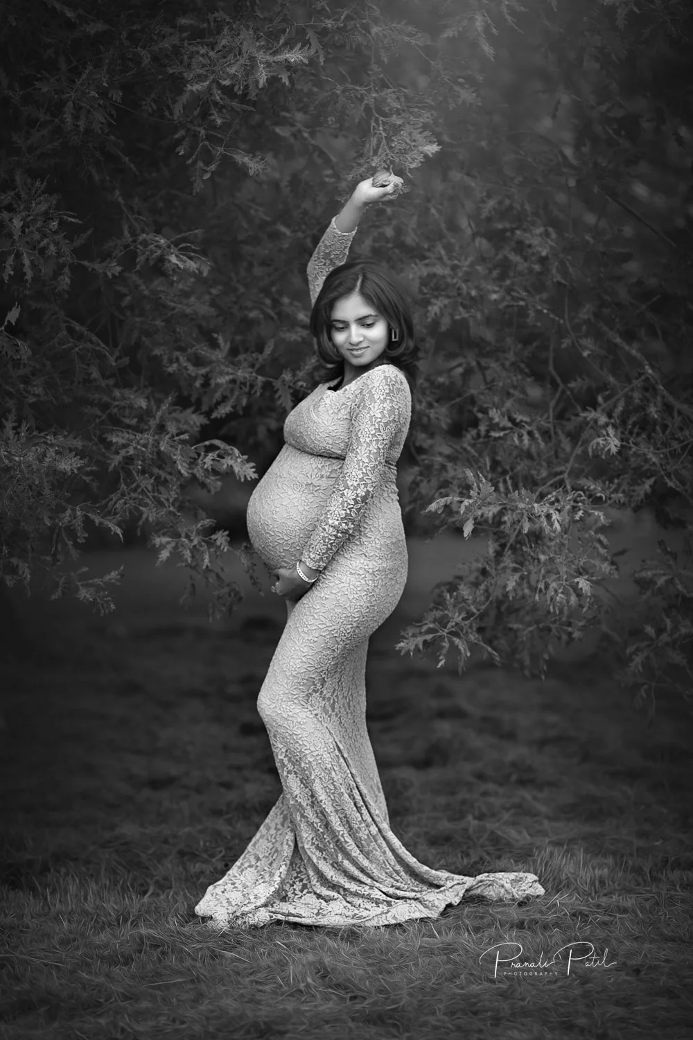 Outdoor Maternity Photoshoot