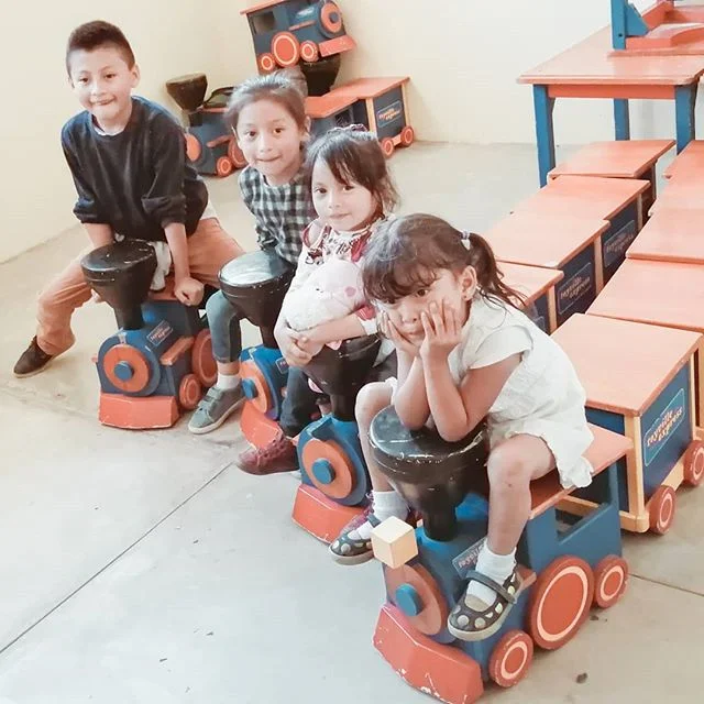 Uno de nuestros objetivos es lograr que no haya m&aacute;s deserci&oacute;n escolar en nuestra comunidad y apoyar a nuestros ni&ntilde;os a continuar con sus estudios.
.
.
One of our goals is to ensure that there is no more school dropout in our comm