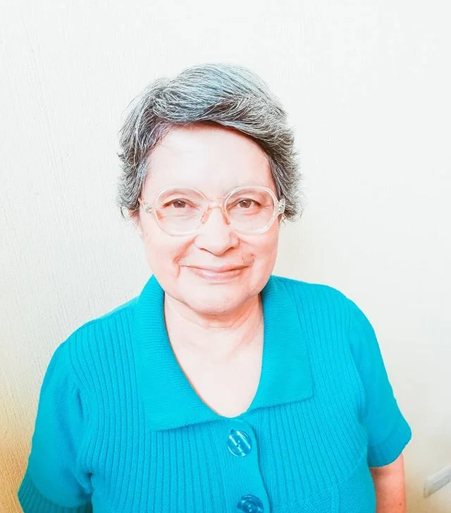 Ella es Ana Monterroso y est&aacute; lista para empezar a estudiar primero primaria en el 2020. Nunca es tarde para iniciar y cumplir con nuestras metas. A Ana le encanta aprender de la palabra de Dios y est&aacute; con todo el &aacute;nimo de aprend