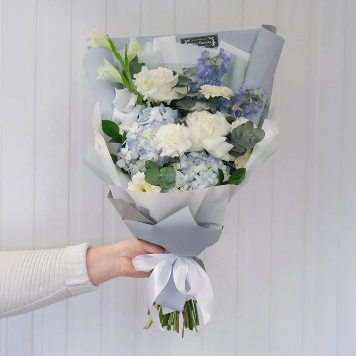 FF_Bouquet_Blue&White.jpg