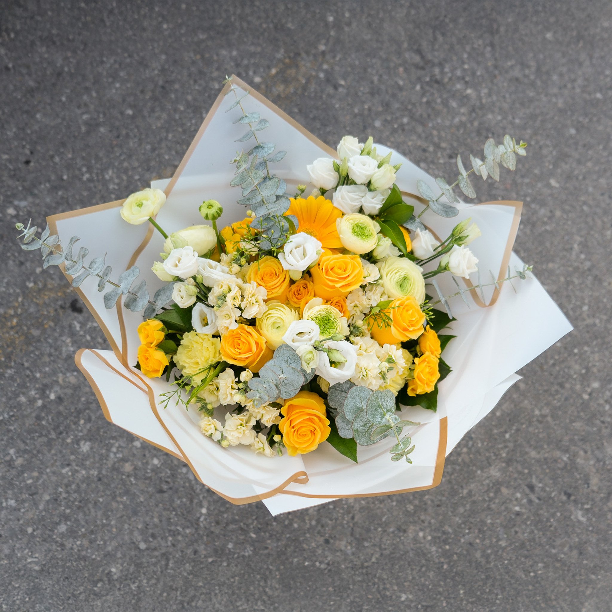FF_GoldenYellowSpringBouquet2.jpg