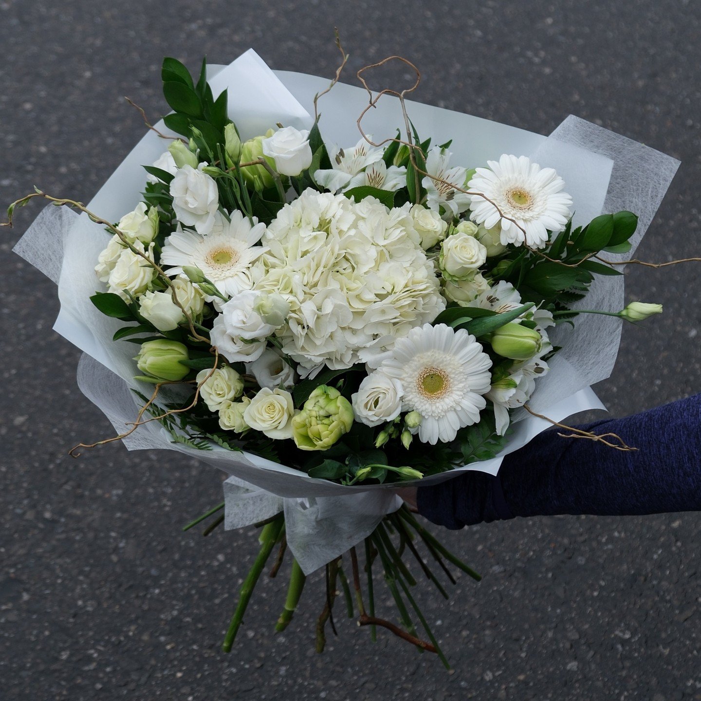 A dreamy white bouquet featuring hydrangeas, spray roses, gerbera daisies, lisianthus, alstroemerias and tulips.

This bouquet is available online in our Spring Collection &quot;White Dream Bouquet&quot; (link in our bio).

#mississaugaflorist #missi