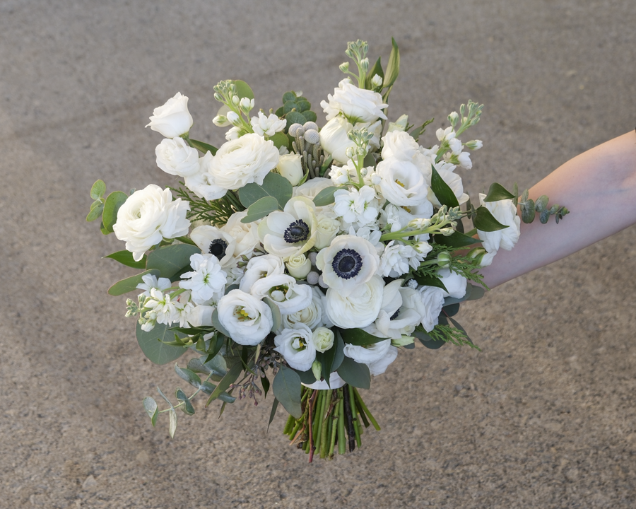 FF_A&J_022024-17_BridalBouquet.png
